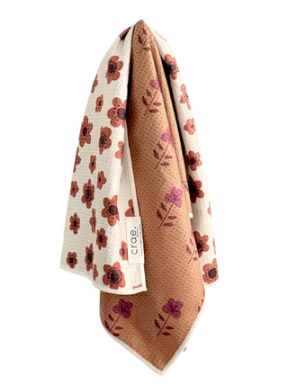Amber Fields: Reversible Hand Towel: Cream/Brown / 19x29in - The Edit LLC