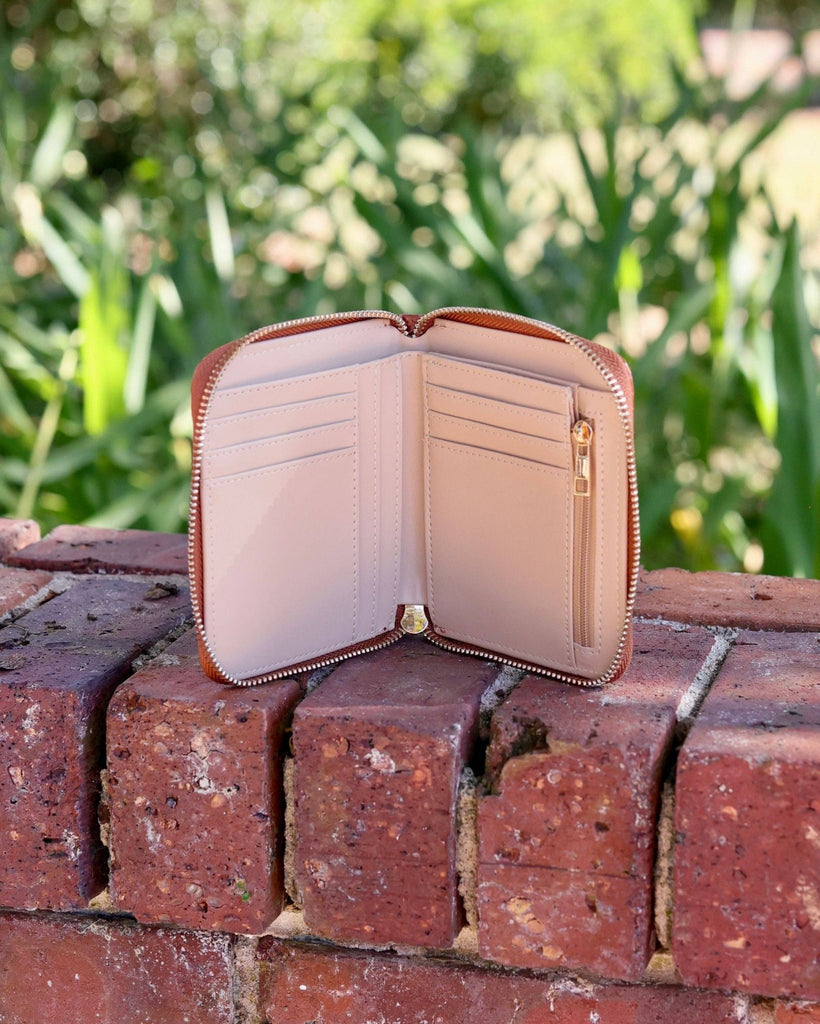 Blakely Wallet Saddle EC: Default - The Edit LLC