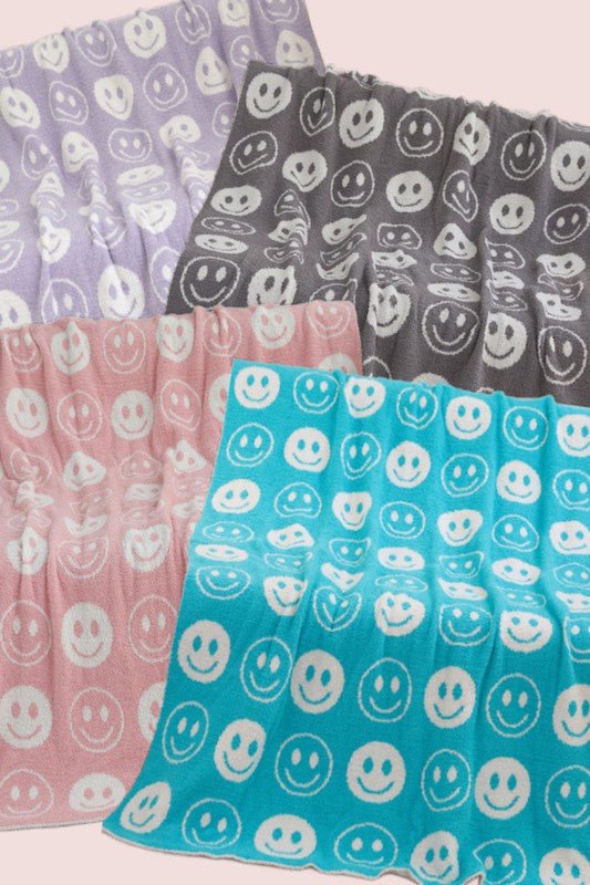 Blanket ALL SMILES Pattern Reversible Blanket - The Edit LLC