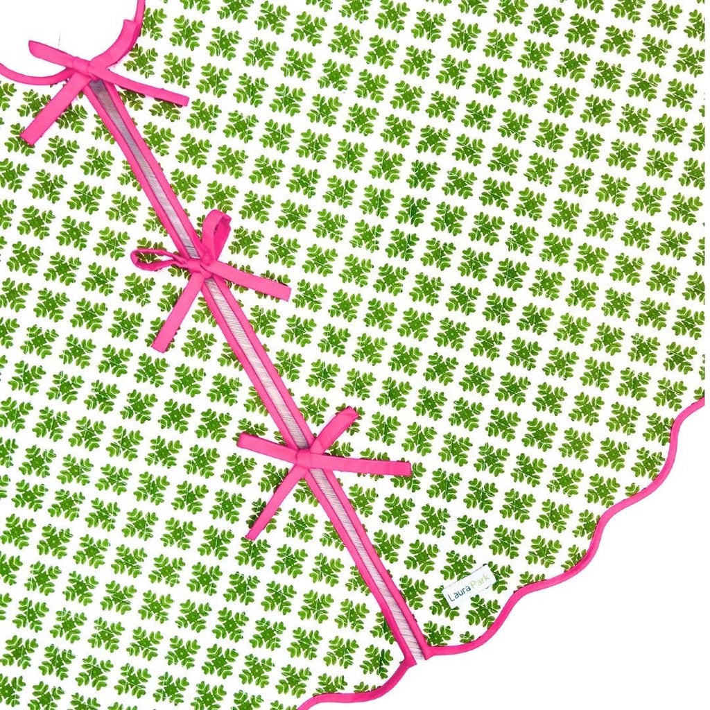 Brushstrokes Green Tree Skirt: One Size - The Edit LLC