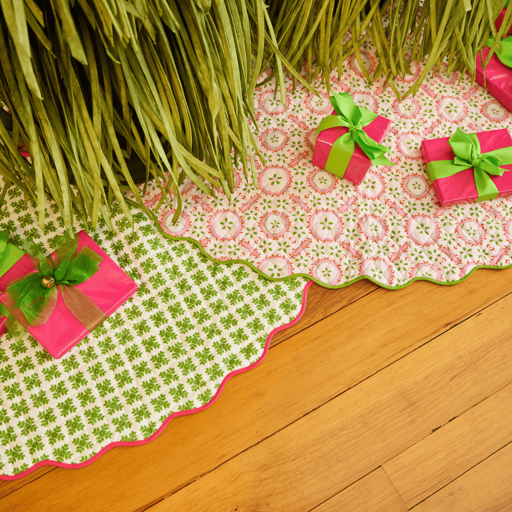Brushstrokes Green Tree Skirt: One Size - The Edit LLC