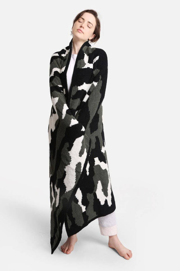 Camouflage Print Luxury Soft Throw Blanket: BEIGE / ONE SIZE - The Edit LLC