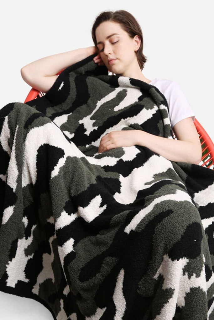 Camouflage Print Luxury Soft Throw Blanket: BEIGE / ONE SIZE - The Edit LLC