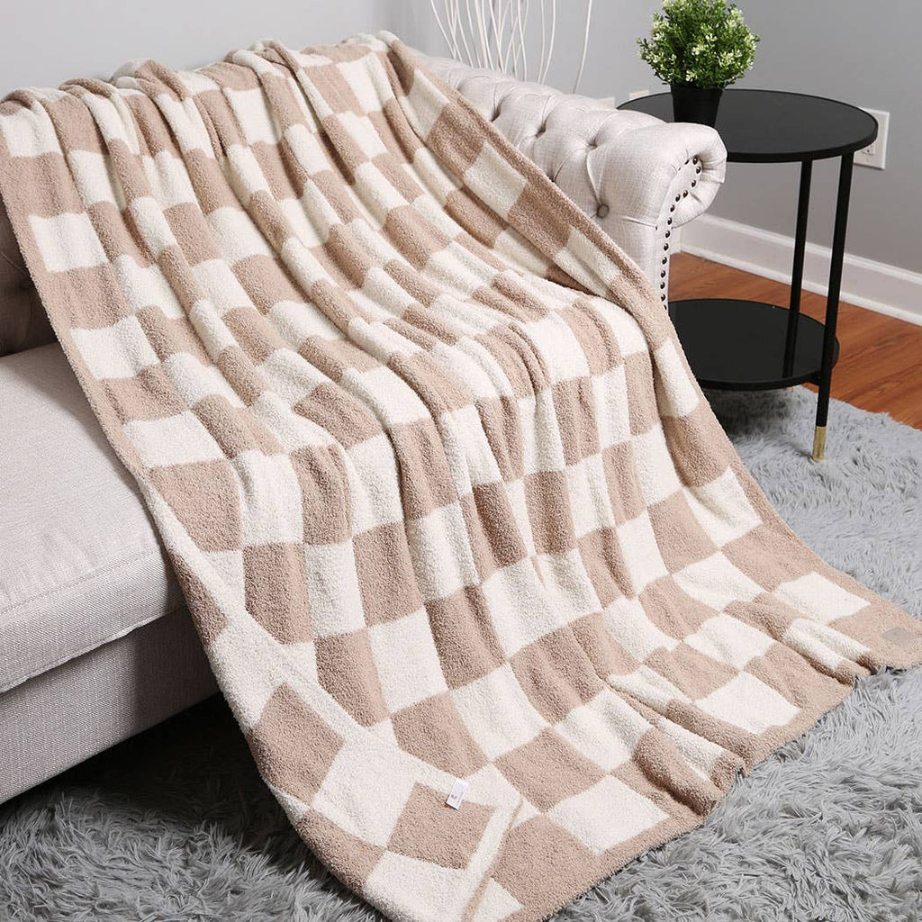 Checkerboard Patterned Throw Blanket: Beige / ONE SIZE - The Edit LLC