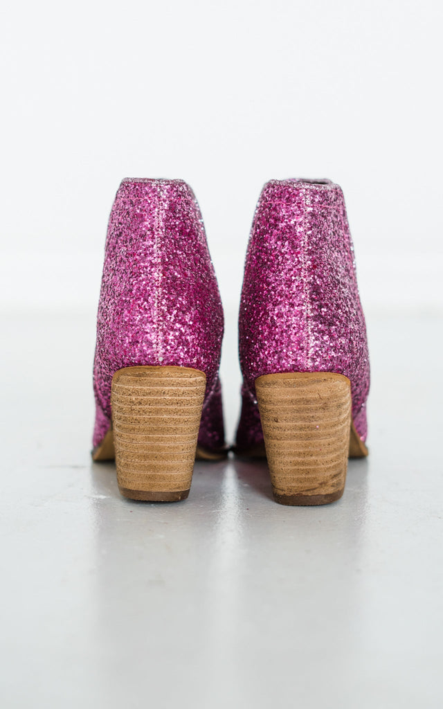 Fiera Booties in Pink - The Edit LLC