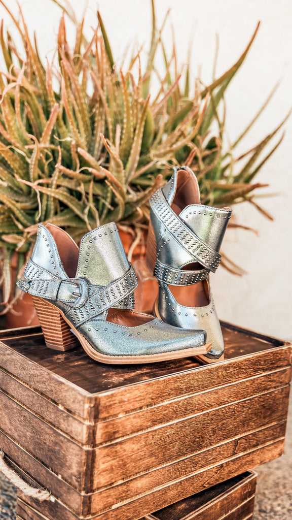 Fiona Ankle Boot in Silver - The Edit LLC