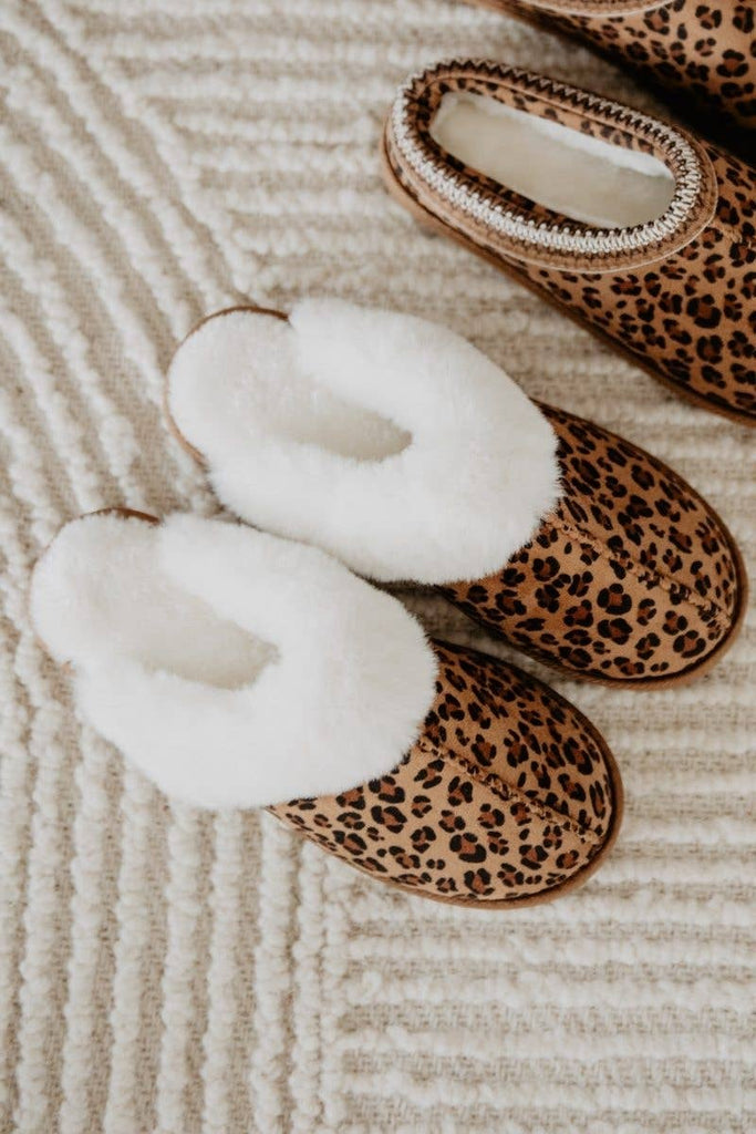 Leopard Print Faux Fur Cozy Slippers - The Edit LLC