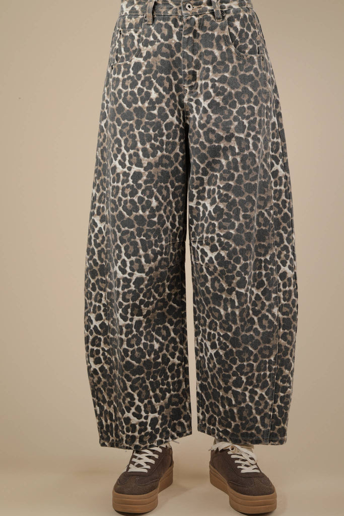 Leopard Printed Barrel Pants: MOCHA LEOPARD - The Edit LLC