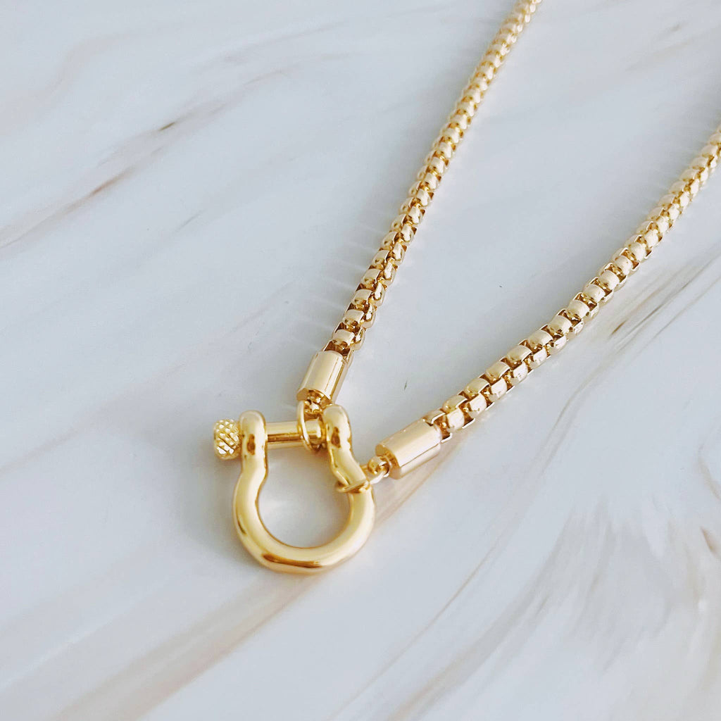 Luxe Pendant Box Chain Necklace: Gold - The Edit LLC