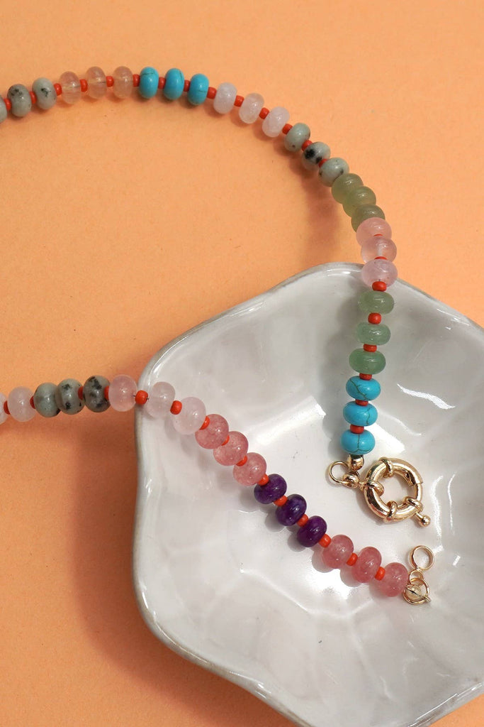 NATURAL STONE CHARM SPRING CLASP BEADED NECKLACE | 40NK9467: A - The Edit LLC