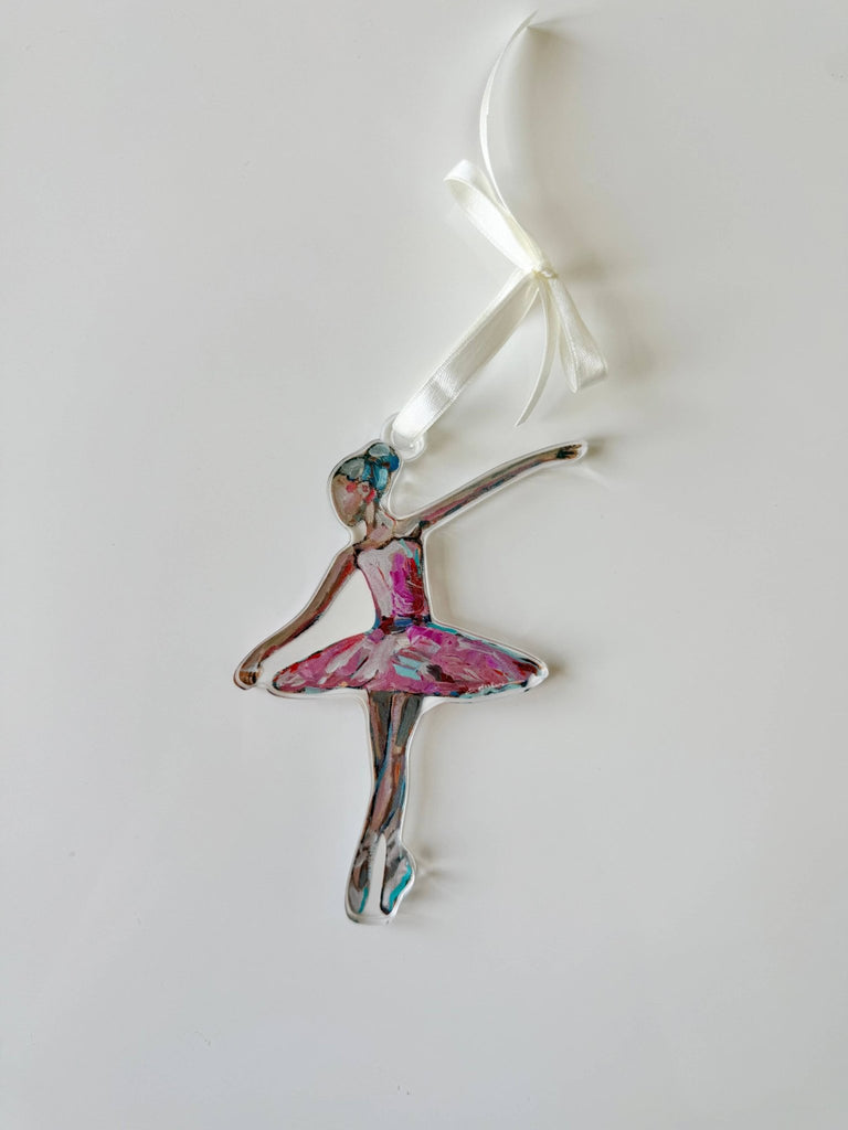 "On Pointe" Ballerina ornament - The Edit LLC