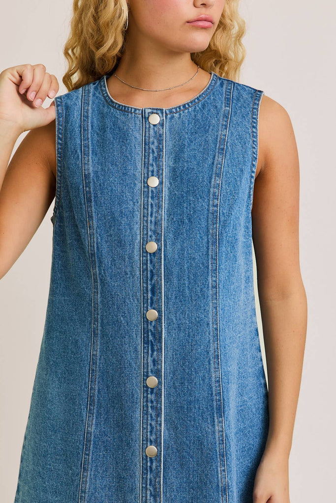 SLEEVELESS ROUND NECK BUTTON DOWN DENIM MINI DRESS - The Edit LLC
