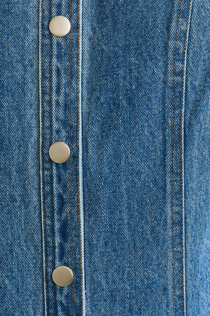 SLEEVELESS ROUND NECK BUTTON DOWN DENIM MINI DRESS - The Edit LLC