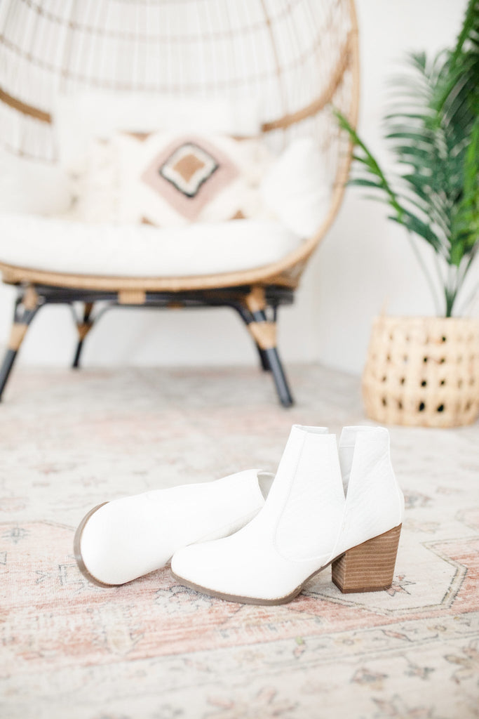 Tarim Bootie in White - The Edit LLC