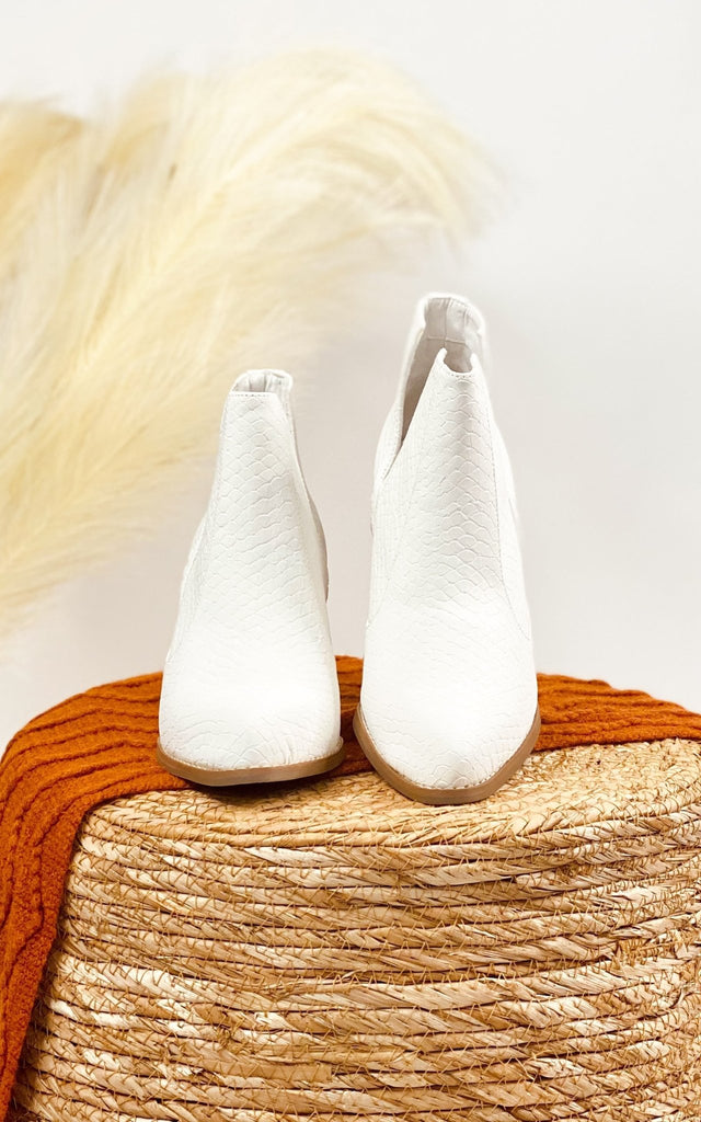 Tarim Bootie in White - The Edit LLC