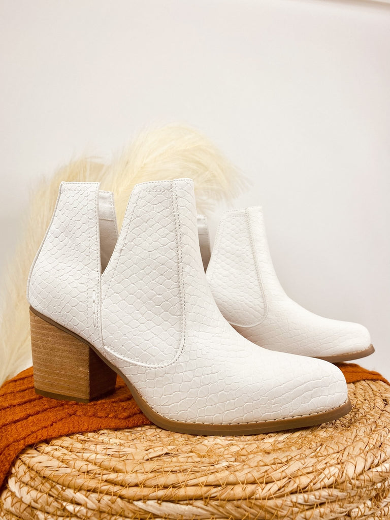 Tarim Bootie in White - The Edit LLC