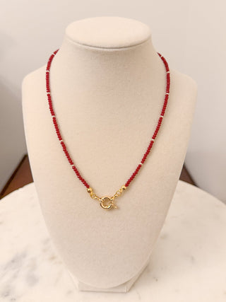 Tiny Beads Necklace with Carabiner: Maroon - The Edit LLC