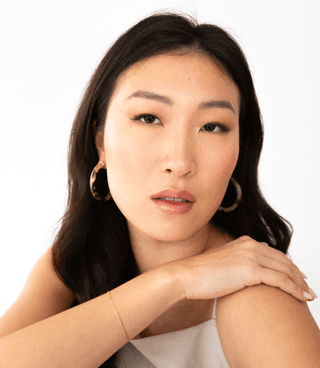 Tortoise Shell Acrylic Hoop Earrings: Medium - The Edit LLC