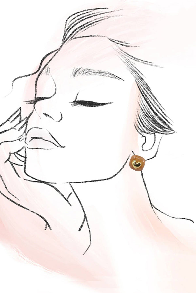 UPSCALE ACRYLIC GOLD HEART STUD EARRINGS |: Off White - The Edit LLC