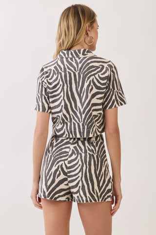 Zebra Print Front Patch Pockets Cropped Shirt - The Edit LLC