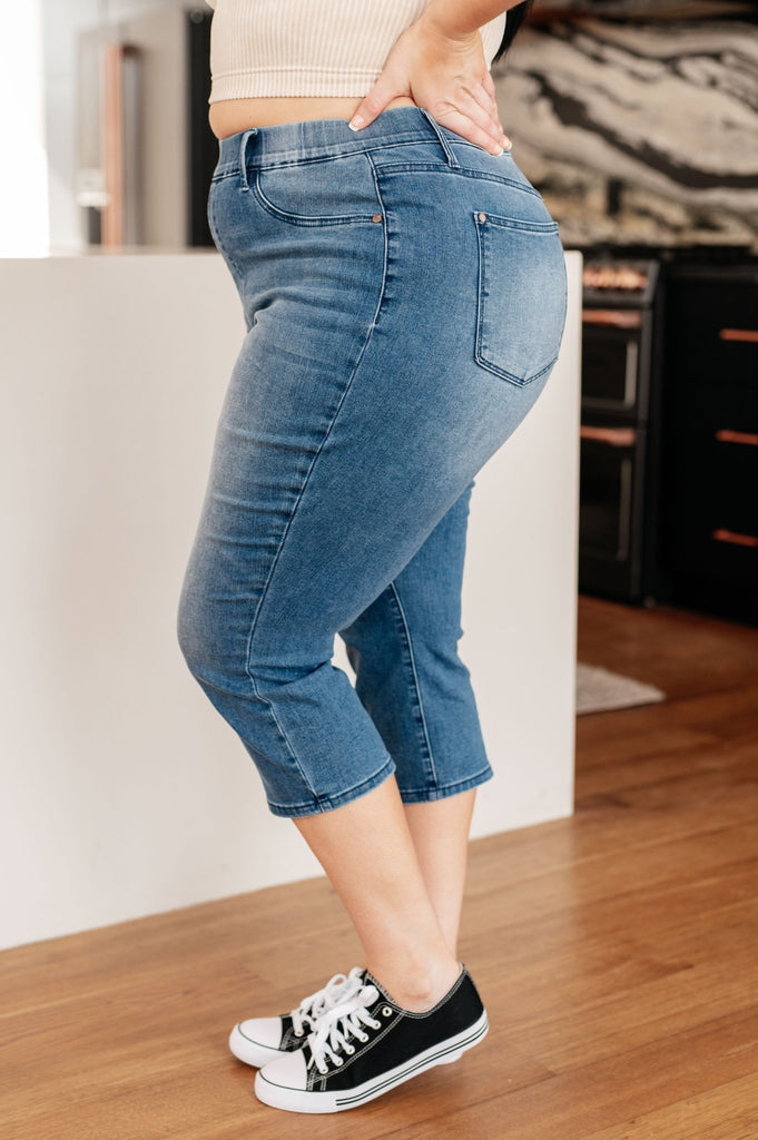 Emily High Rise Cool Denim Pull On Capri Jeans - The Edit LLC