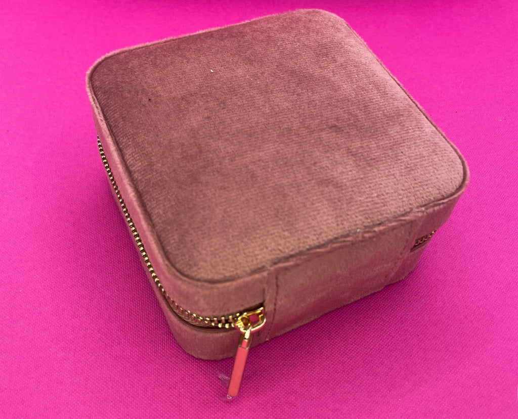 Luxury Velvet Mauve Small Jewelry Travel Case - The Edit LLC